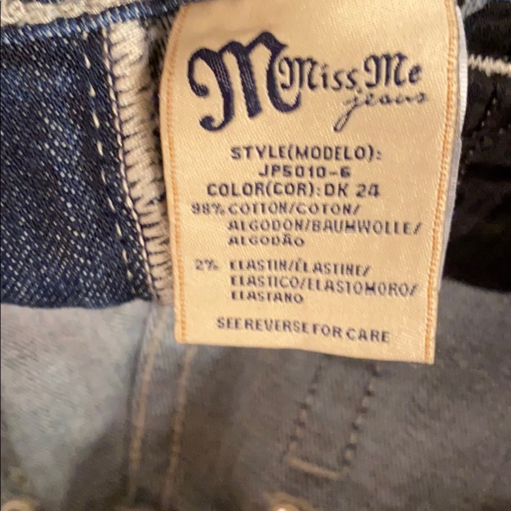 Miss Me jeans with silver bling. - Picture 9 of 13